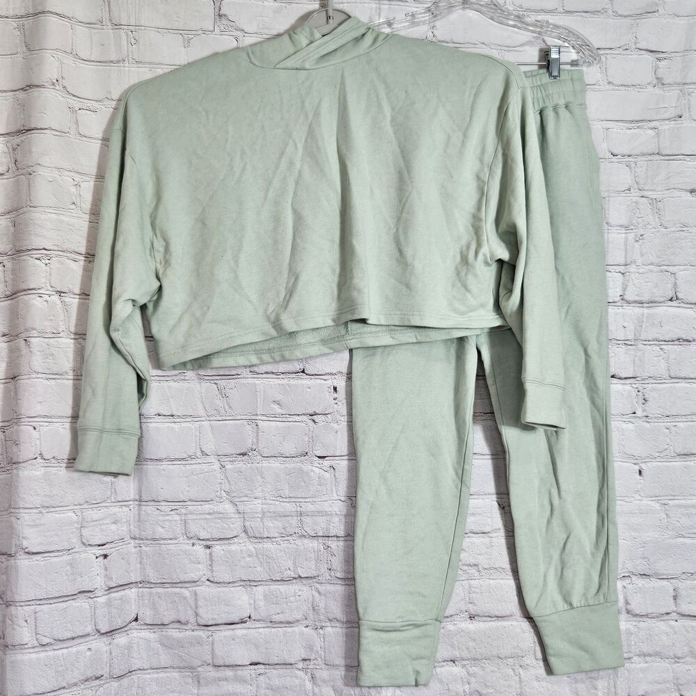 Fabletics Womens Size M Matching Lounge Set Cropped Hoodie Joggers  Sage Green